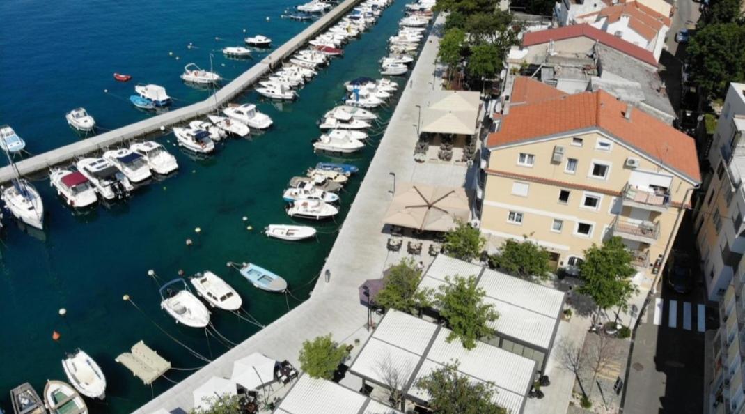Goya - Selce Apartment Bagian luar foto