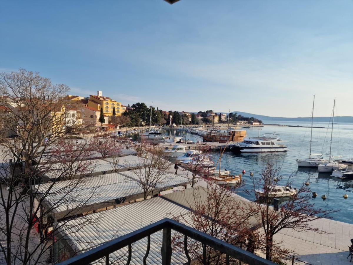 Goya - Selce Apartment Bagian luar foto