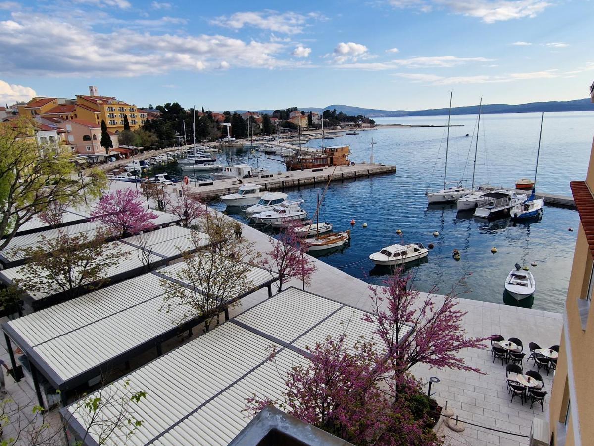 Goya - Selce Apartment Bagian luar foto