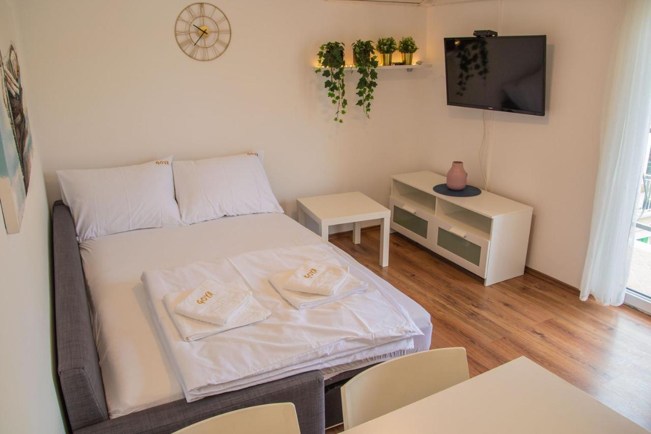 Goya - Selce Apartment Bagian luar foto