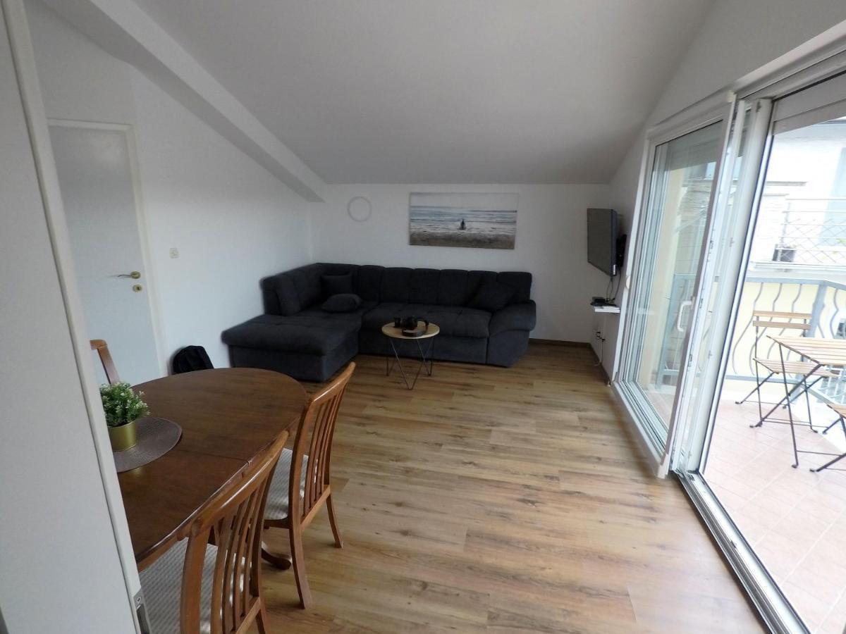 Goya - Selce Apartment Bagian luar foto