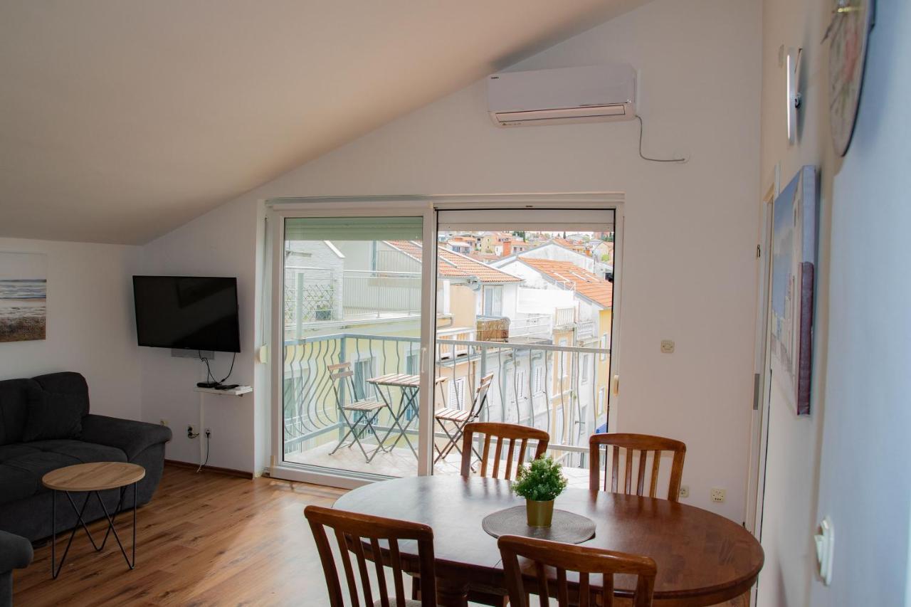 Goya - Selce Apartment Bagian luar foto