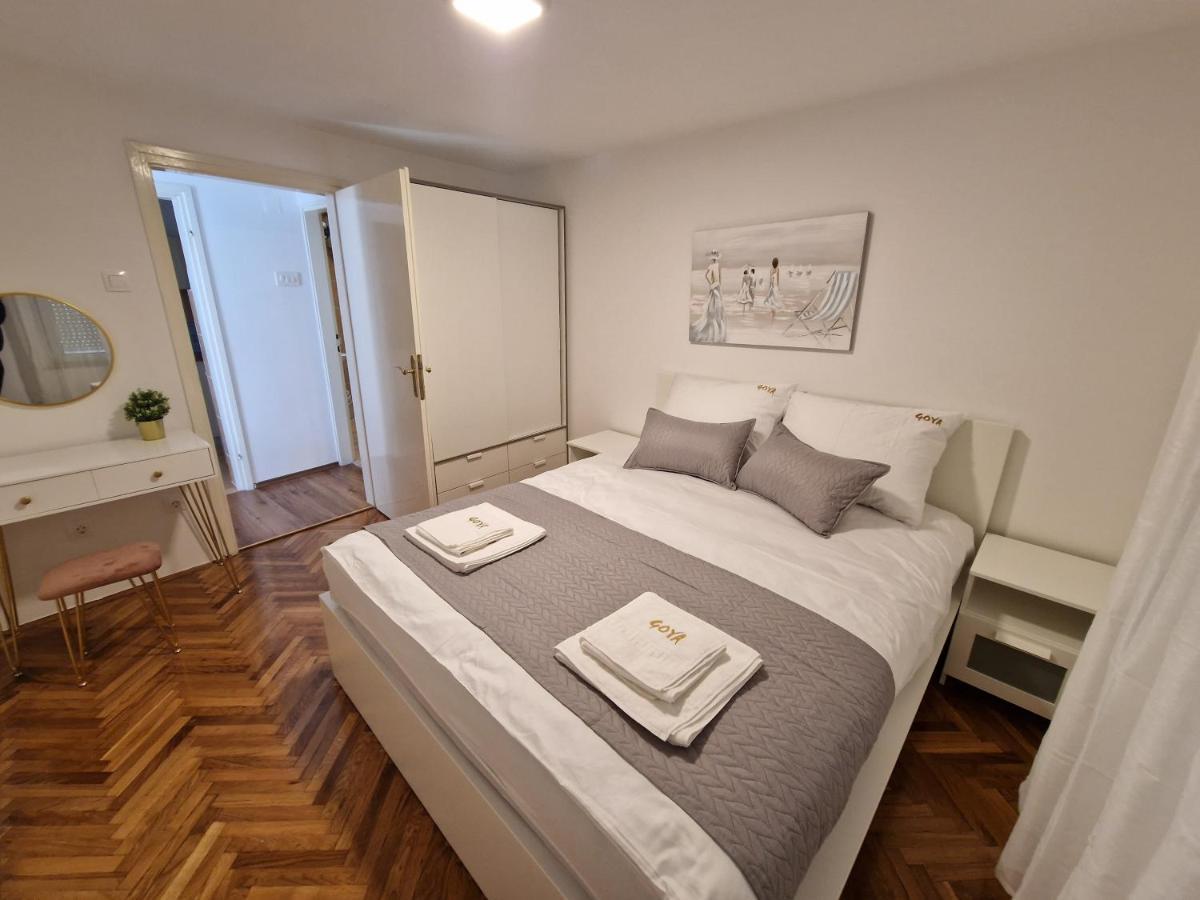 Goya - Selce Apartment Bagian luar foto